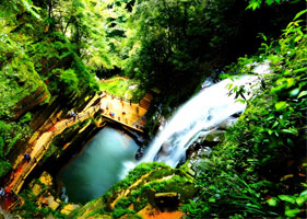 蓝冠注册景区票务系统和碧峰峡景区（5A）达成合作协议